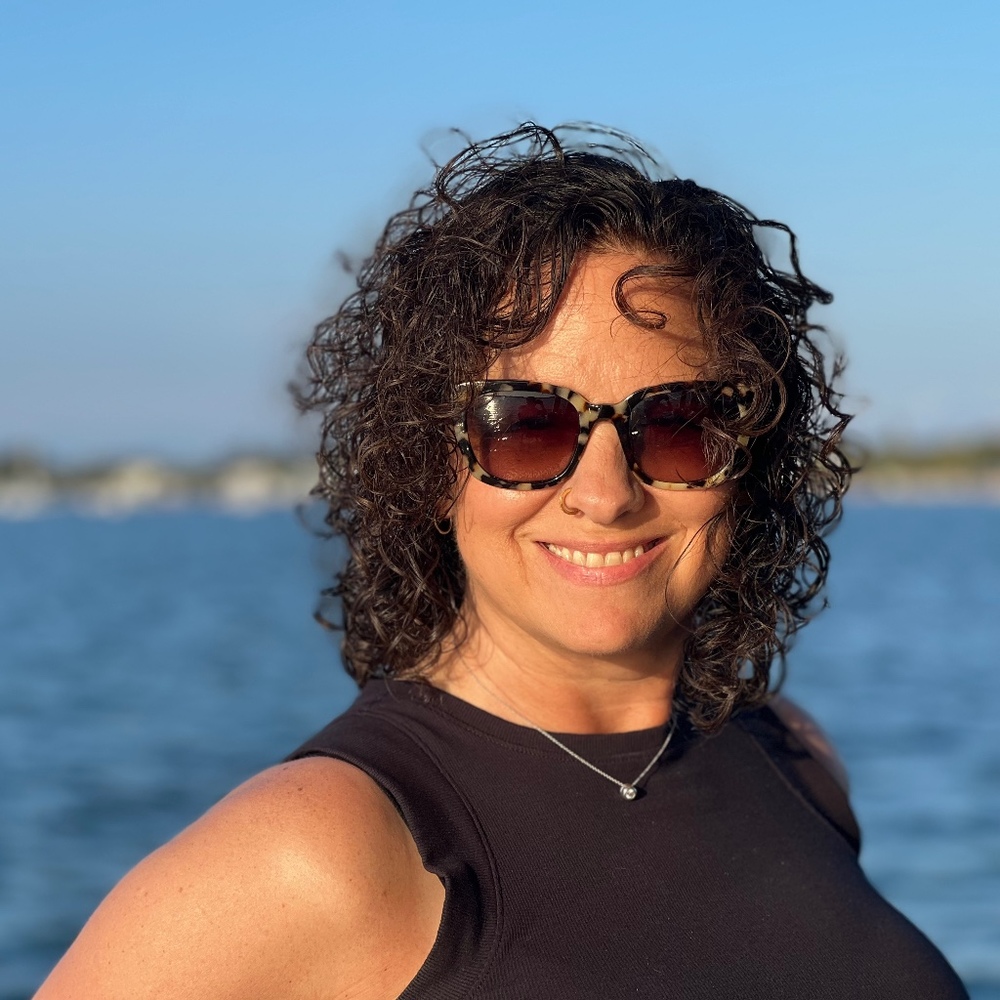 Meet your Posher, Julia
